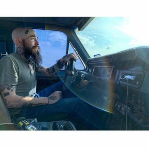 Meet your Posher, Jay